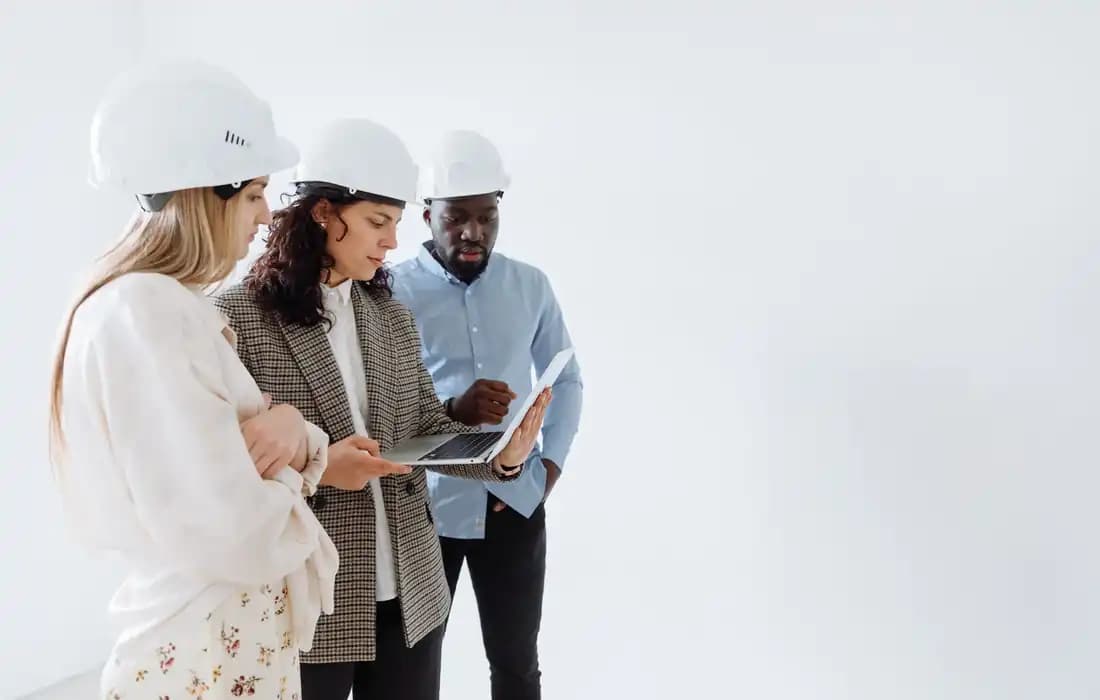 Subcontractor management dashboard with retention and payment certificate tracking